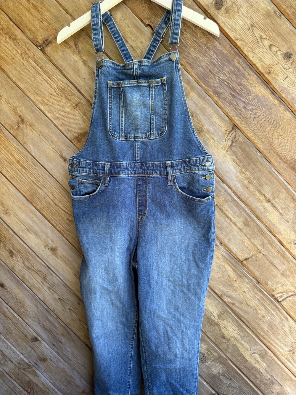 Universal threads skinny blue wash denim overalls size 12